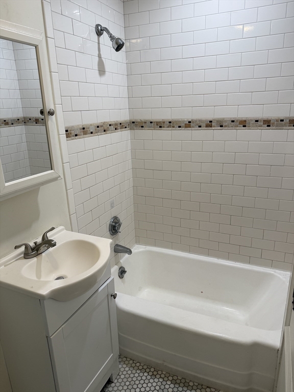 191 London St #3, Boston, MA Photo #8