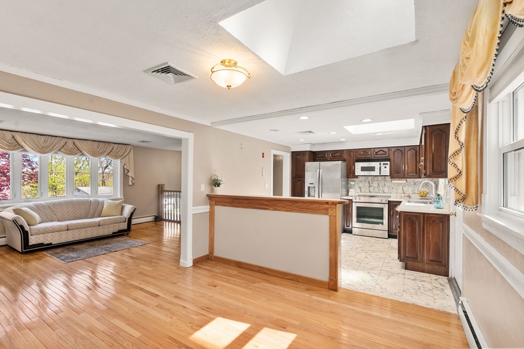164 Lockland Ave