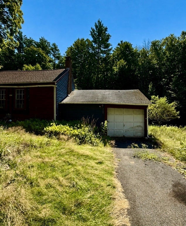 62 E Chestnut Hill Rd, Montague, MA Photo #3