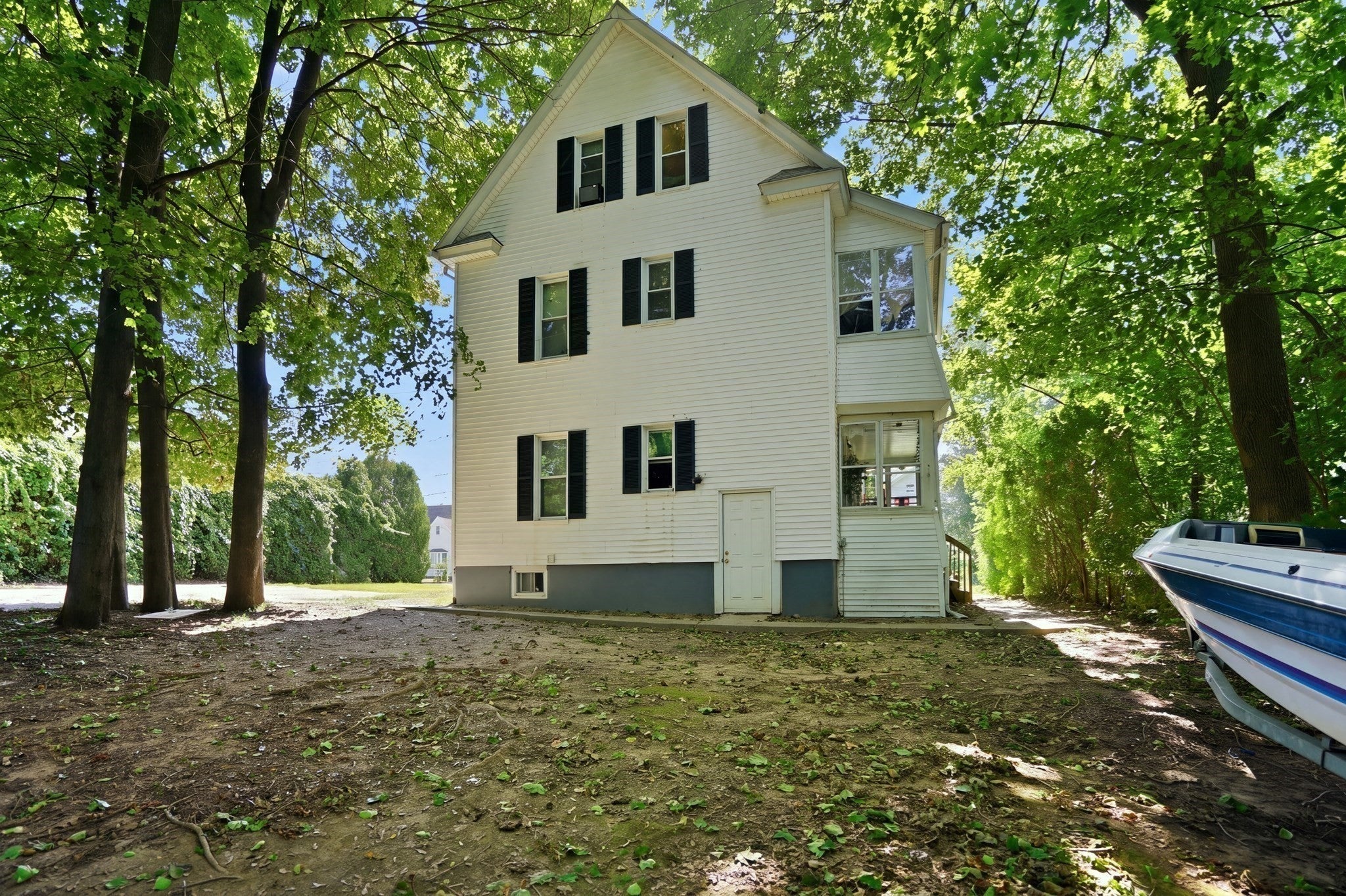 133 Hampden St, Chicopee, MA Photo #7
