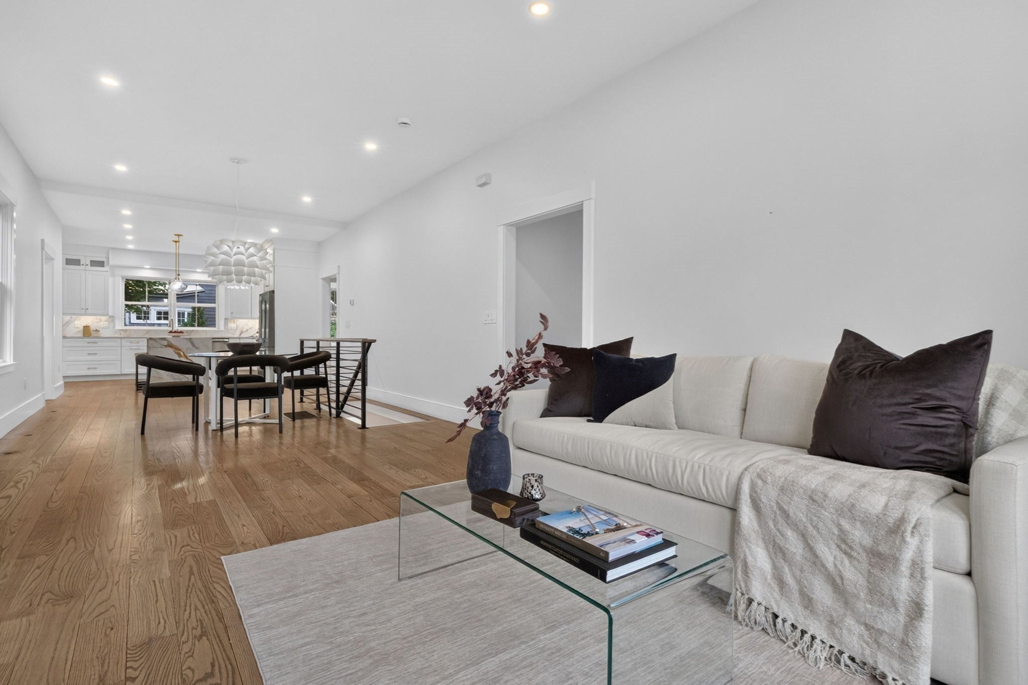 31 Houghton St #A, Somerville, MA Photo #8