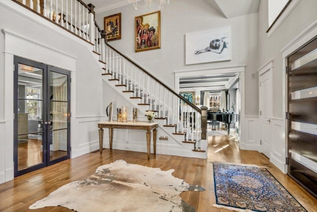 15 Essex Rd