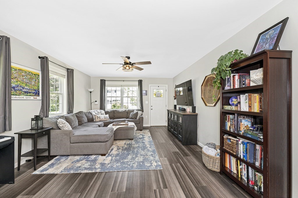 48 Old Elm St