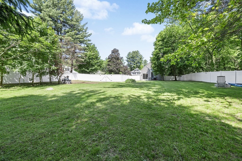 48 Old Elm St