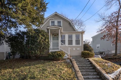 194 College Farm Rd Waltham MA 02451