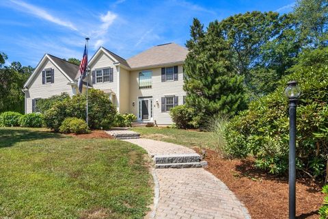 8 Oscars Way Maynard MA 01754