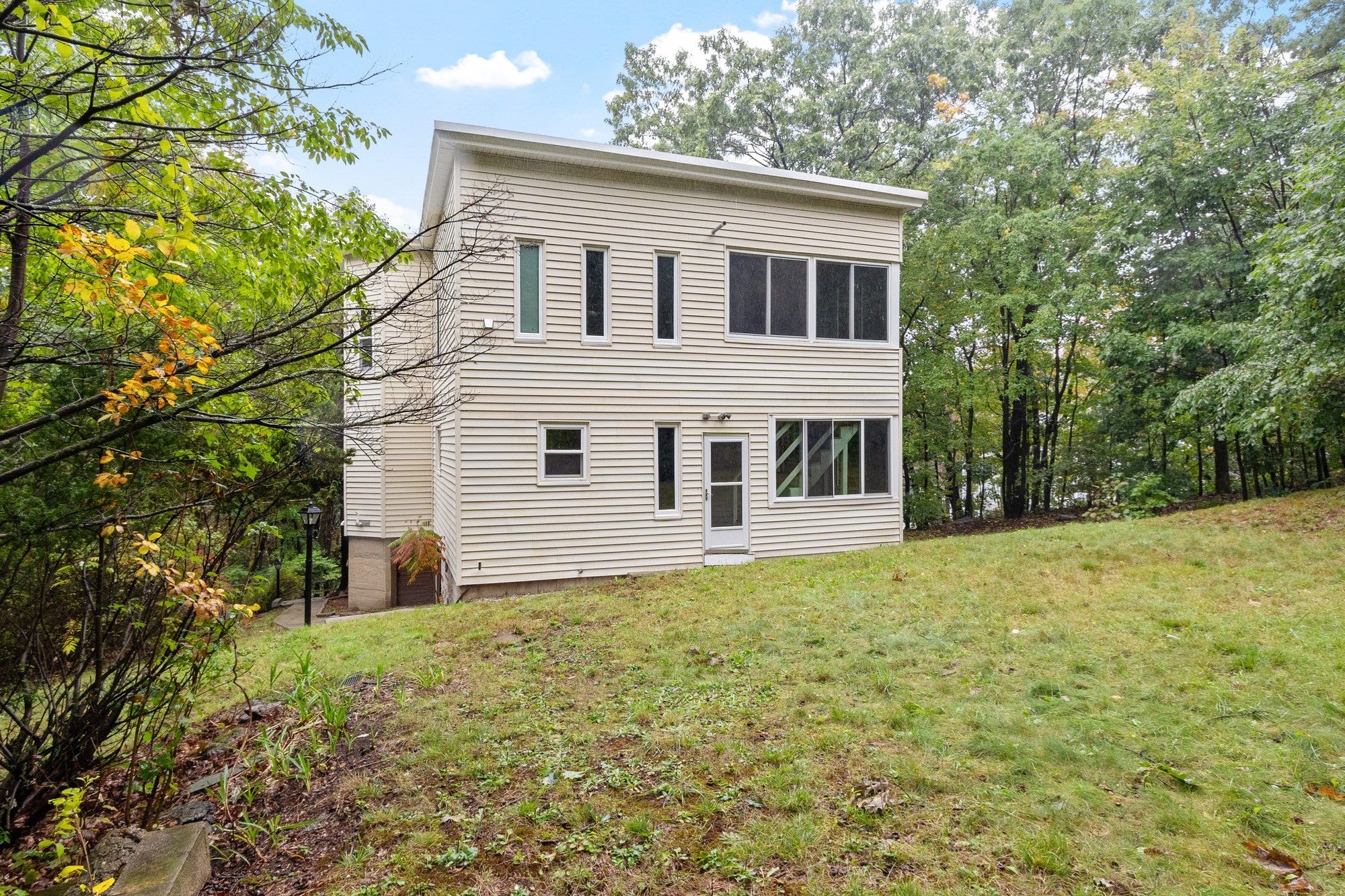 15 Nutting St, Fitchburg, MA Photo #5