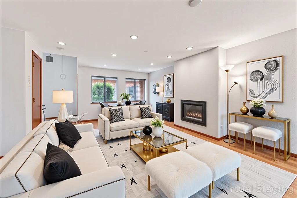4 Clement Ct 4