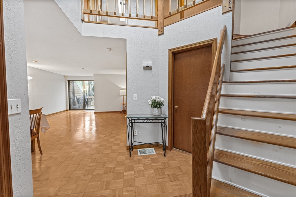 4 Clement Ct 4