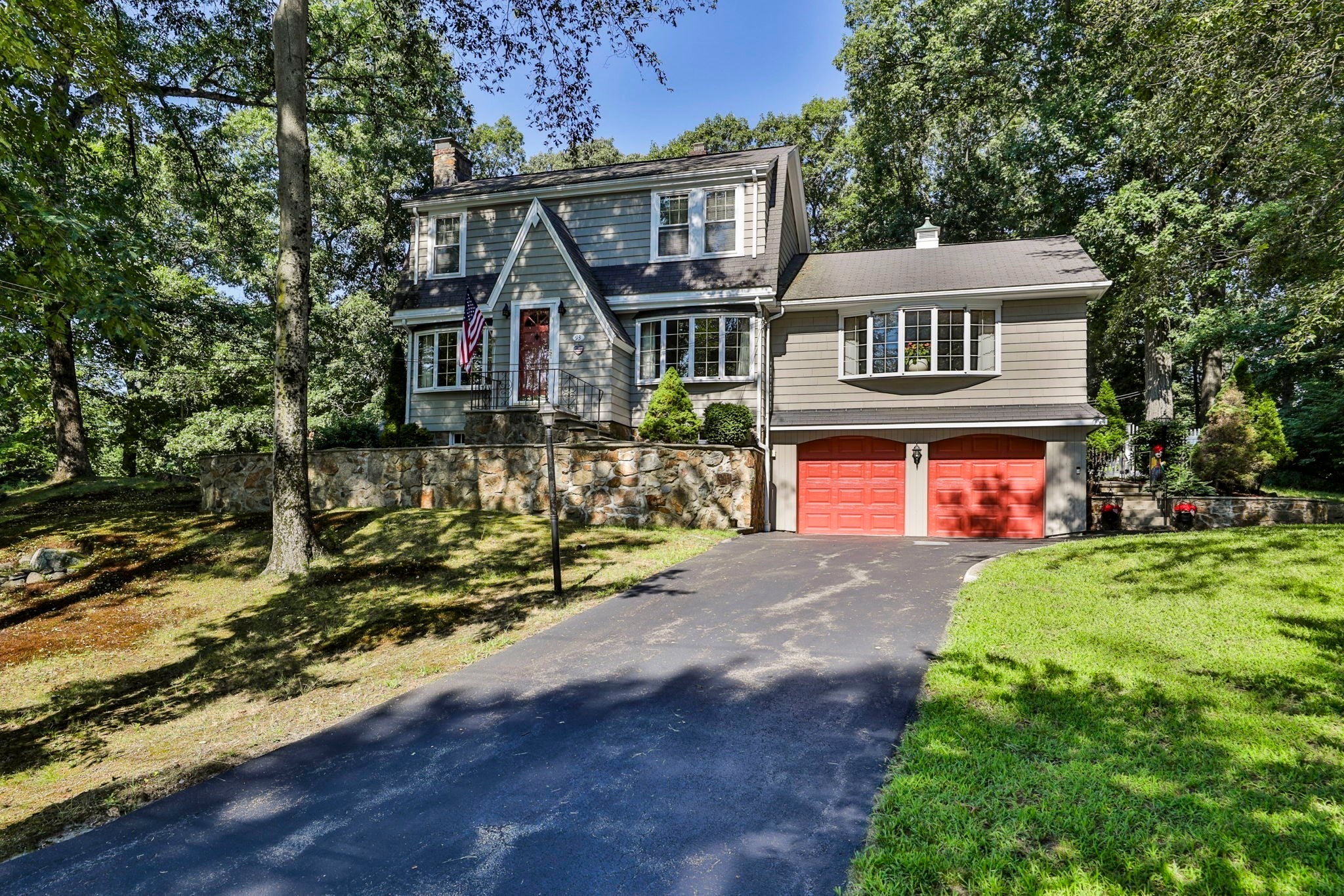 Photo of 93 Butler Ave, Wakefield, MA