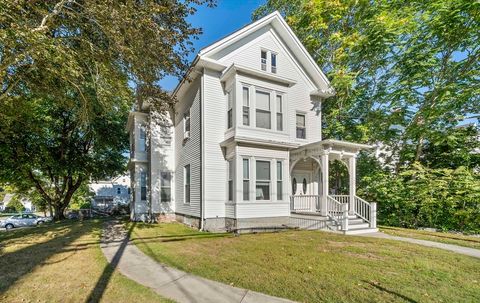 152 S Franklin St Holbrook MA 02343