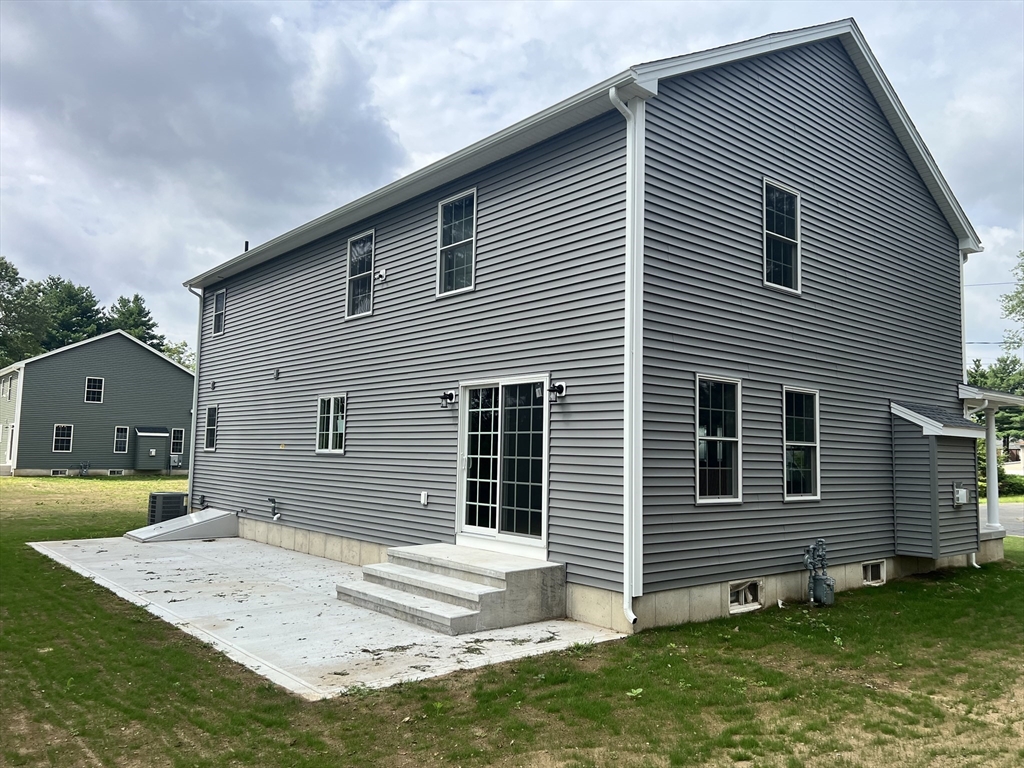 Ludlow, Massachusetts 01056, United States, 4 Bedrooms Bedrooms, ,3 BathroomsBathrooms,Residential,Active,184536