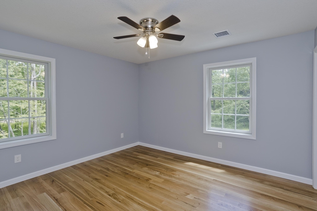 Ludlow, Massachusetts 01056, United States, 4 Bedrooms Bedrooms, ,3 BathroomsBathrooms,Residential,Active,184536