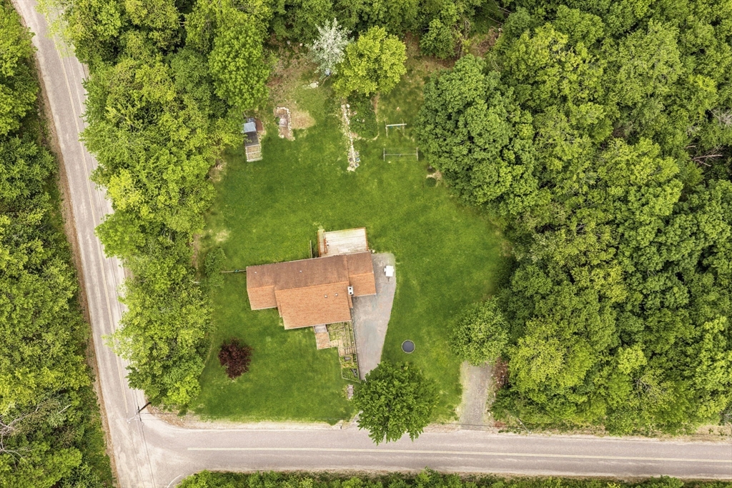 22 Lyon Hill Rd