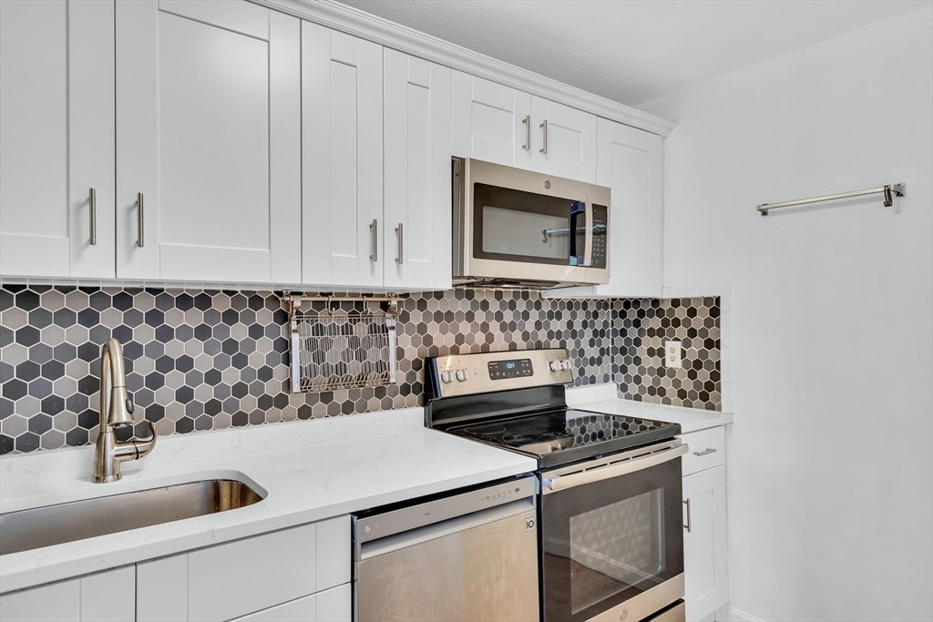 125 Trapelo Road #12, Belmont, MA, 125 Trapelo Road #12, Belmont, MA Photo #14