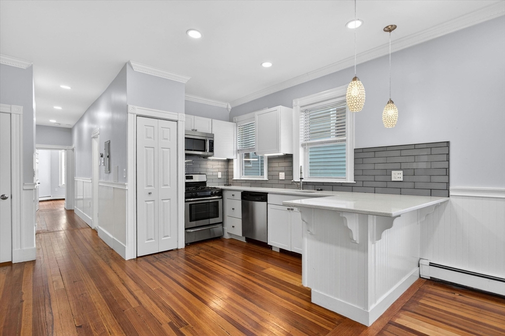 34 Sumner St 3