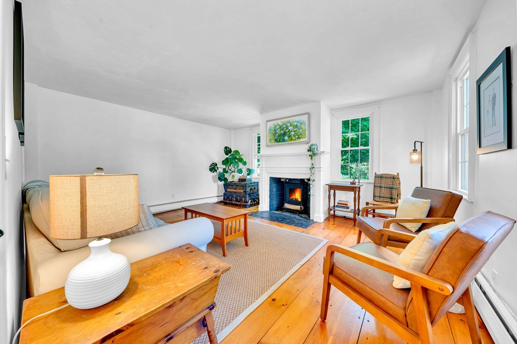 53 Old Amesbury Line Rd
