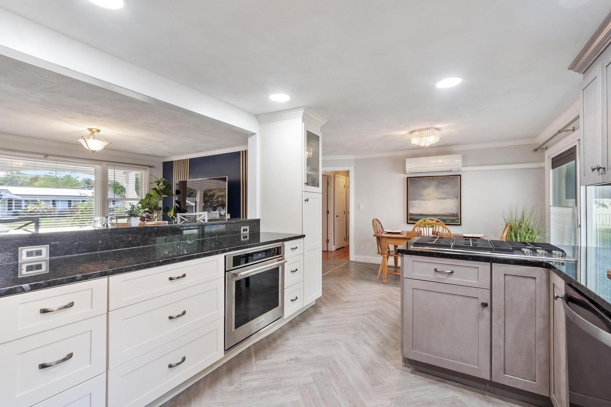 4 Derringer Rd