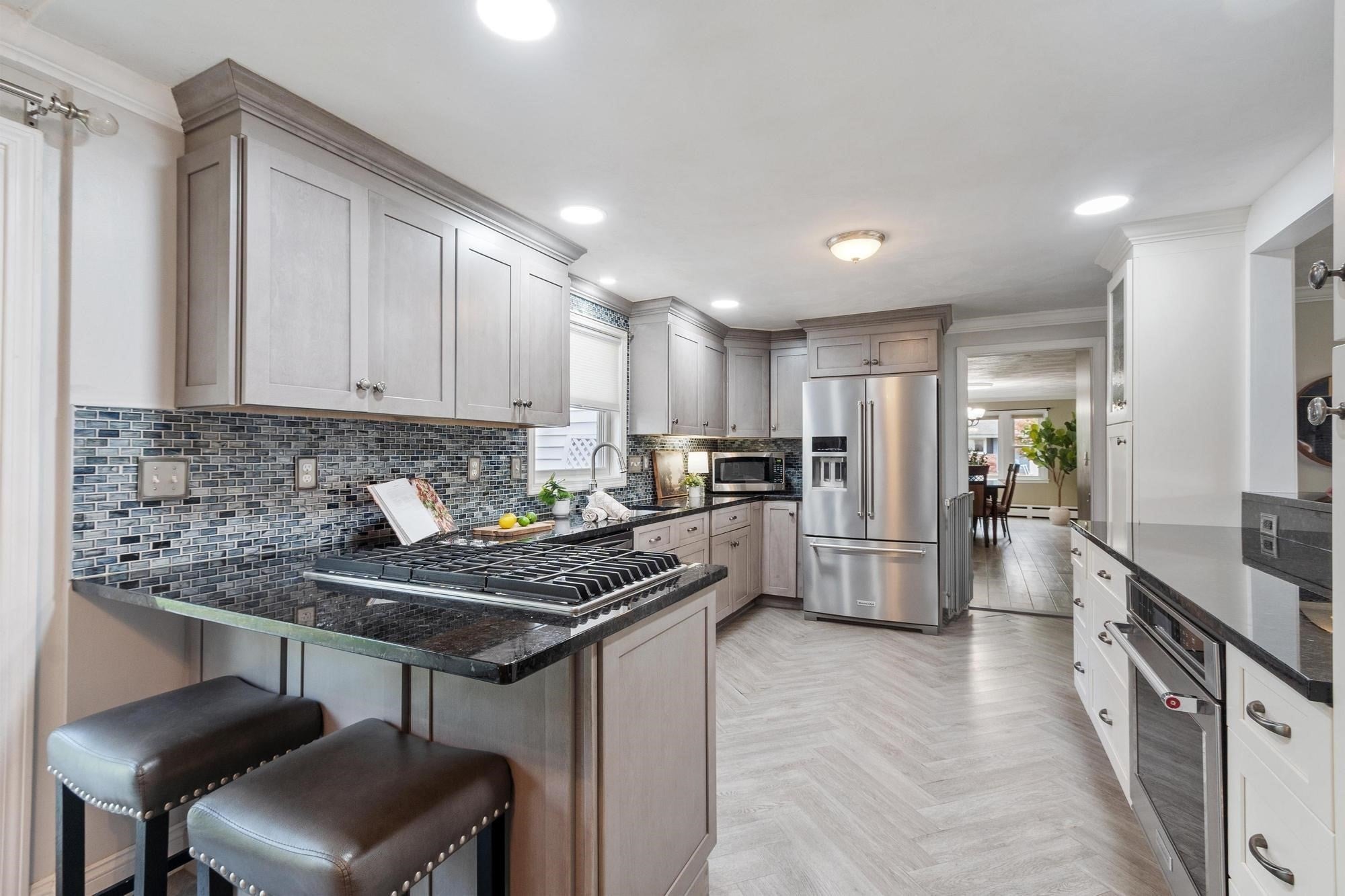 4 Derringer Rd