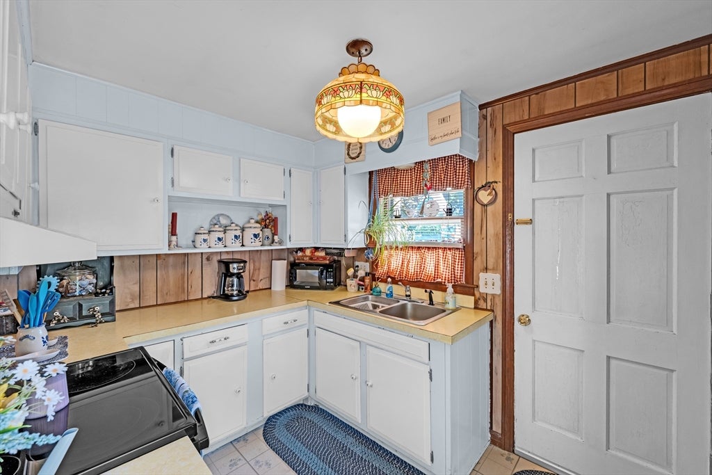 52 Crestwood