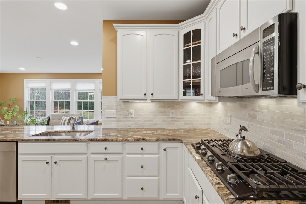 11 Howarth Drive, Upton, MA, 11 Howarth Drive, Upton, MA Photo #14