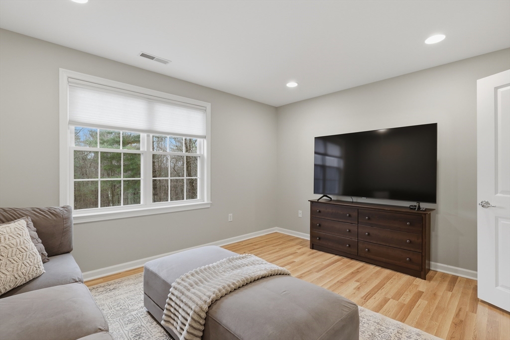 11 Howarth Drive, Upton, MA, 11 Howarth Drive, Upton, MA Photo #39