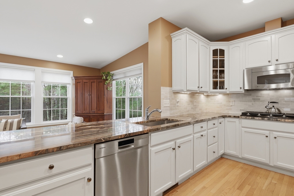 11 Howarth Drive, Upton, MA, 11 Howarth Drive, Upton, MA Photo #15