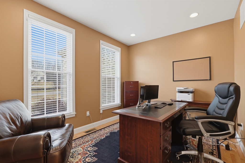 11 Howarth Drive, Upton, MA, 11 Howarth Drive, Upton, MA Photo #11