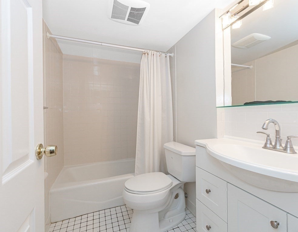 135 Pleasant St #307, Brookline, MA, 135 Pleasant St #307, Brookline, MA Photo #14