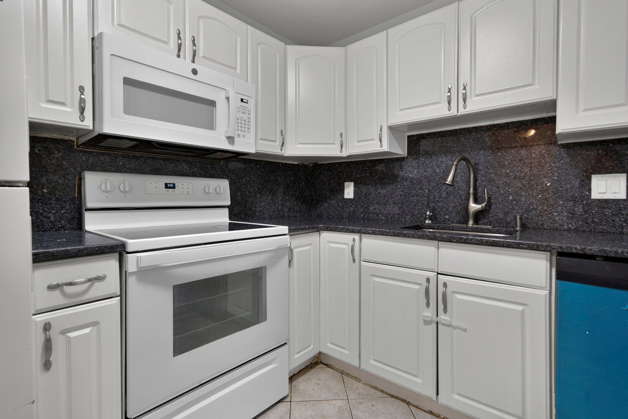 17 Weld St #11, Framingham, MA, 17 Weld St #11, Framingham, MA Photo #11