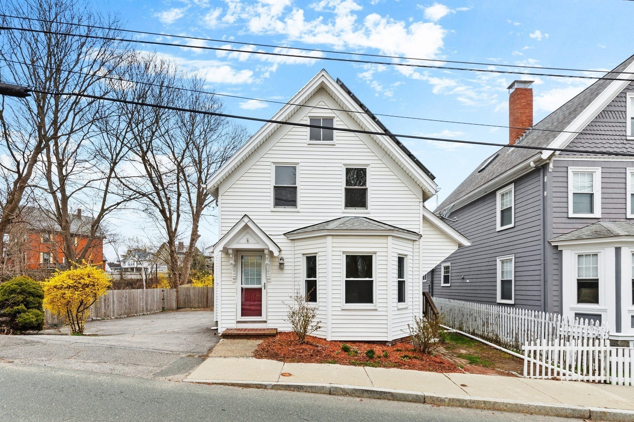 105 Centennial Ave, Gloucester MA 01930