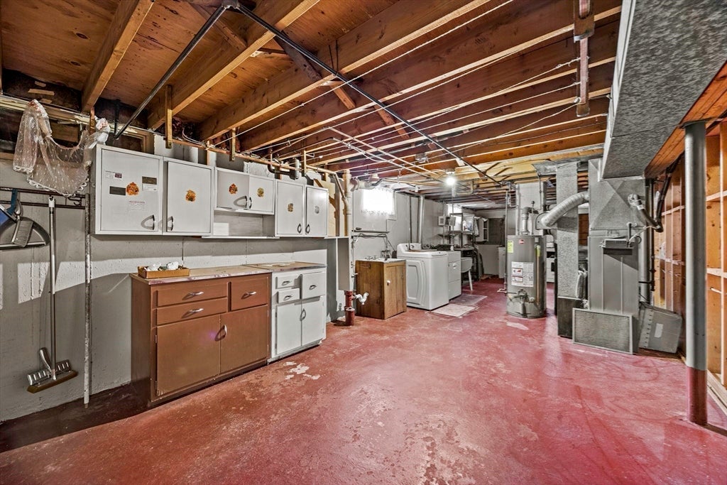 71 Dayton St, Chicopee, MA Photo #20
