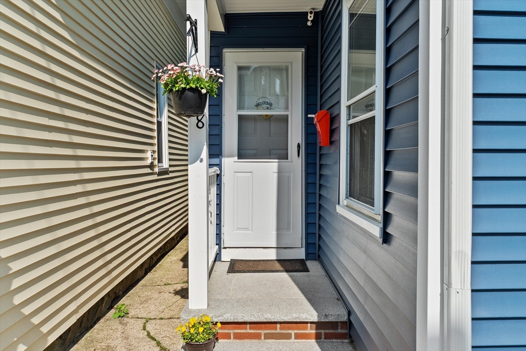 28 Mechanic St