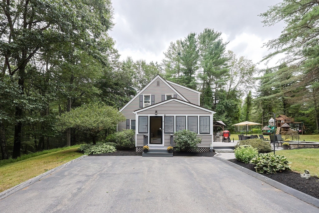 9 T Hall Rd