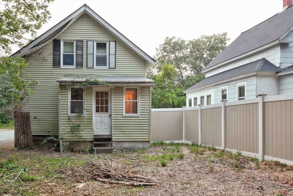 31 Webster St