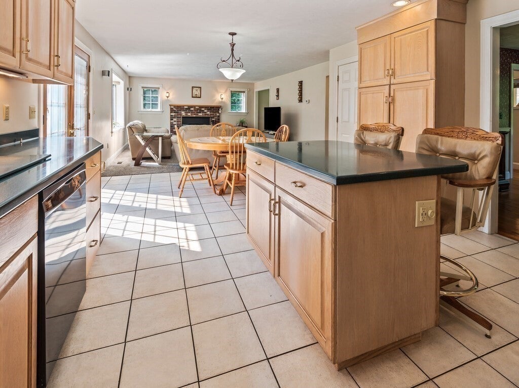 9 Tower Hill Rd