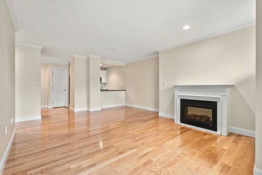 73 Chelsea St #104, Boston, MA Photo #3