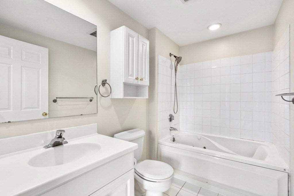73 Chelsea St #104, Boston, MA Photo #10