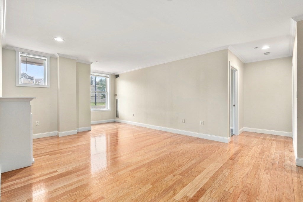73 Chelsea St #104, Boston, MA Photo #4