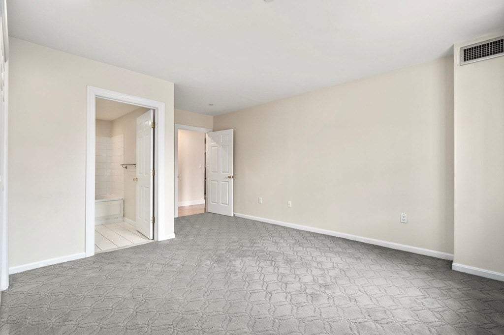 73 Chelsea St #104, Boston, MA Photo #9