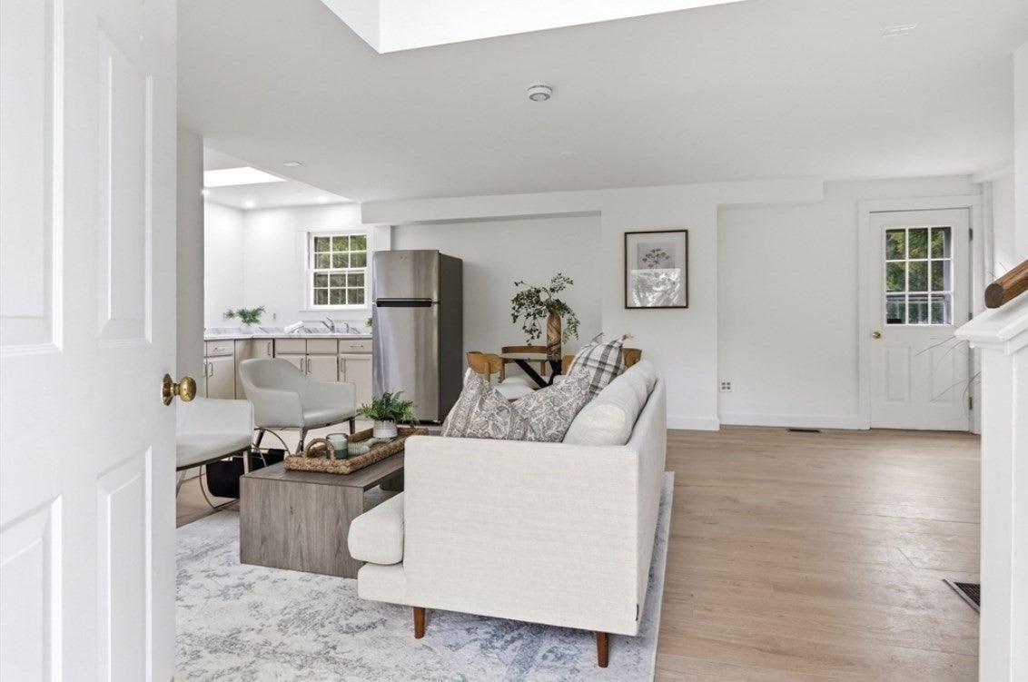 362 King St 1