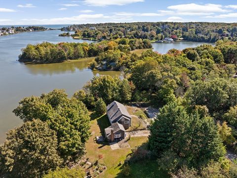 37 Richards Rd Hull MA 02045