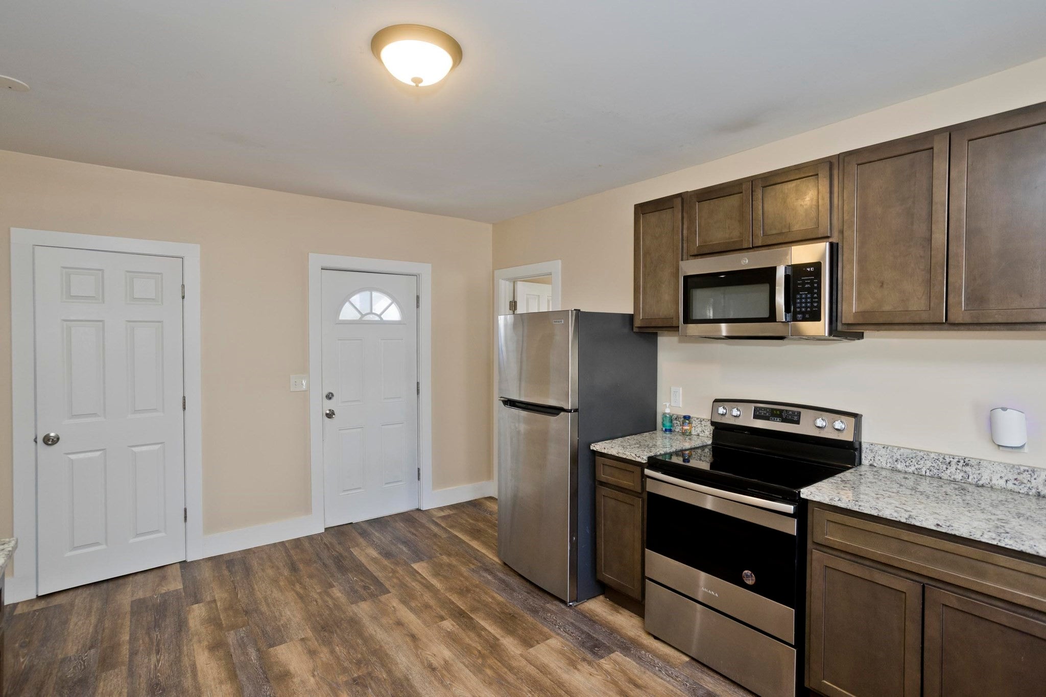 18 Dubois Street, Westfield, MA, 18 Dubois Street, Westfield, MA Photo #2