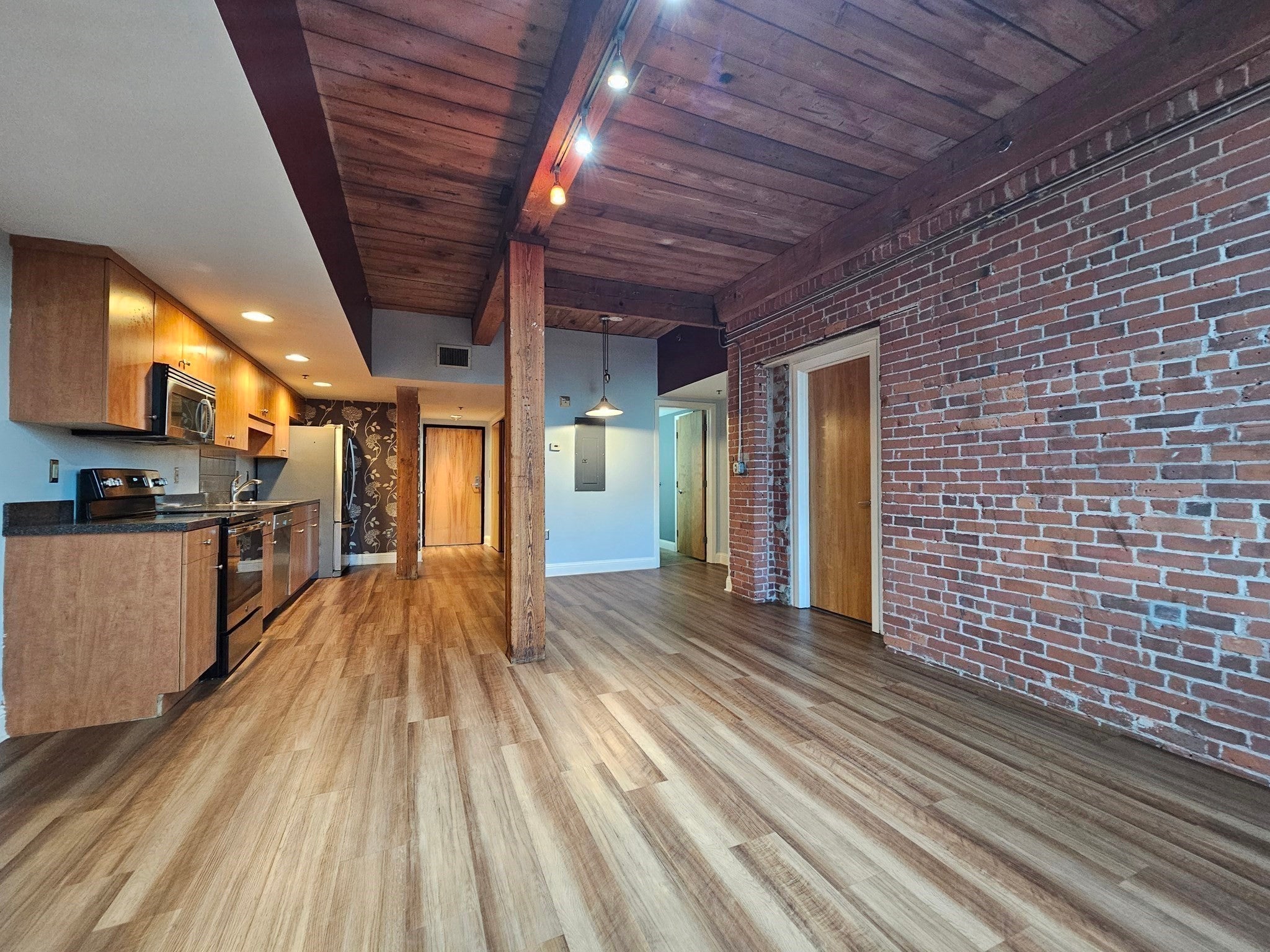 147 Centre ST #208, Brockton, MA, 147 Centre ST #208, Brockton, MA Photo #7