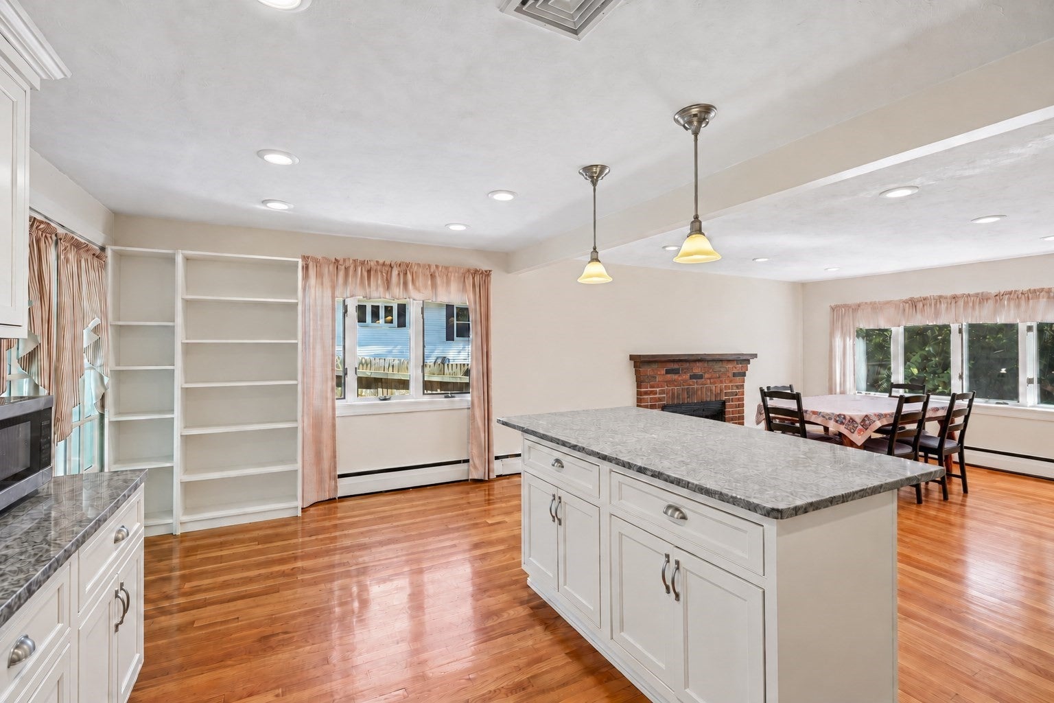 25 Evelyn Pl, Quincy, MA Photo #6
