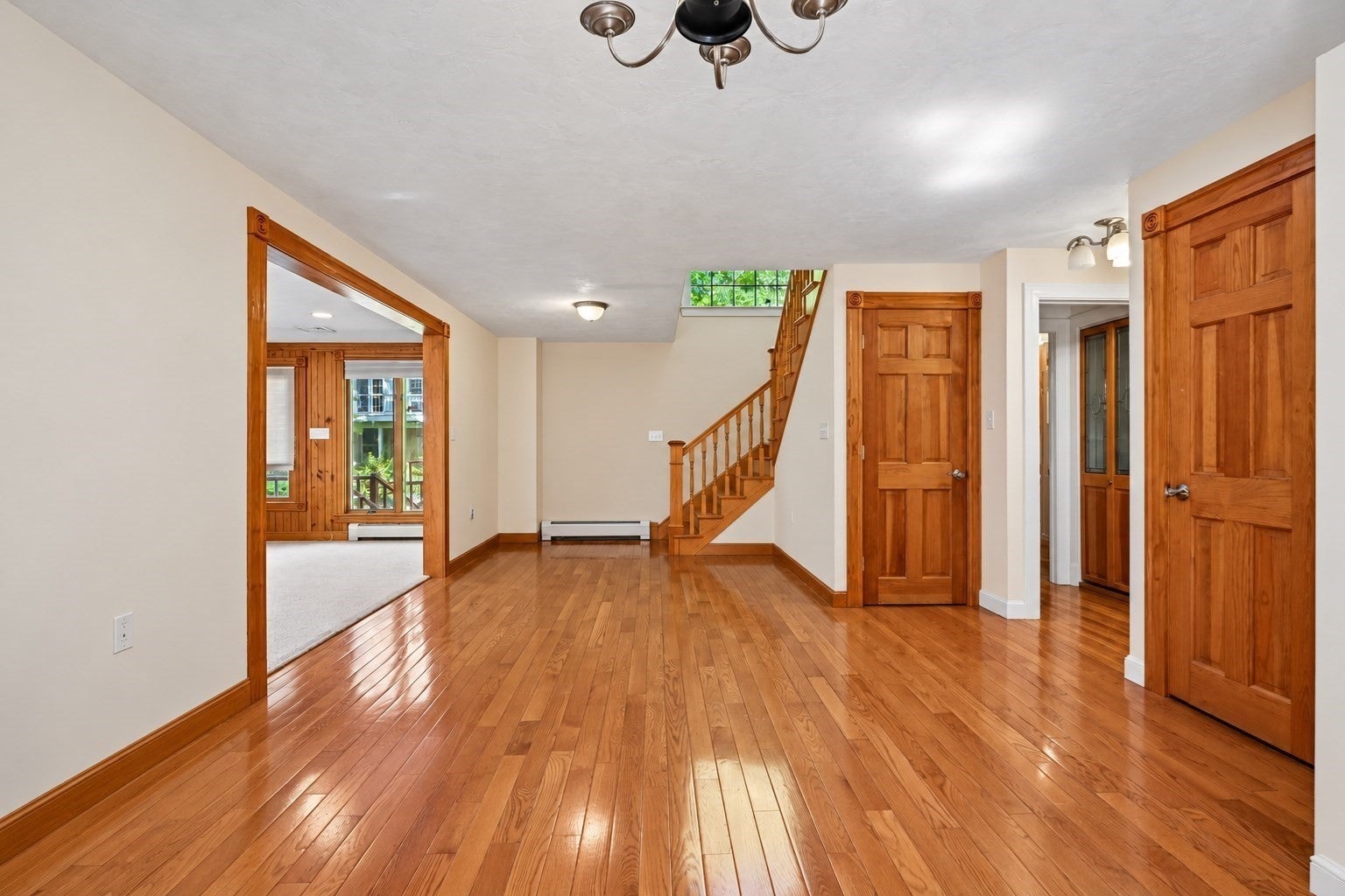 25 Evelyn Pl, Quincy, MA Photo #13