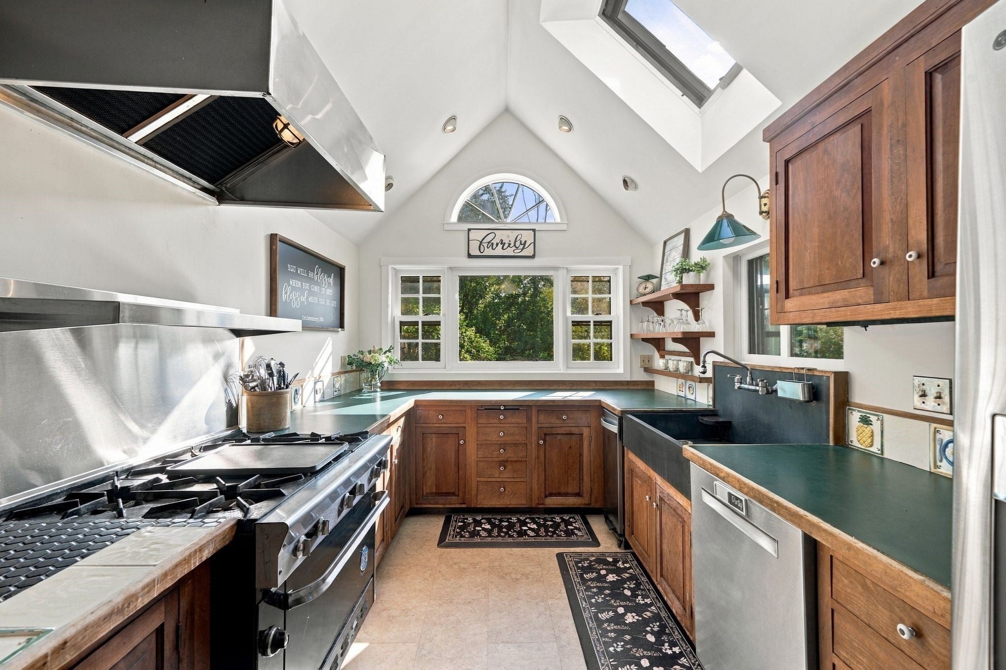 25 Concord St, Gloucester, MA, 25 Concord St, Gloucester, MA Photo #18
