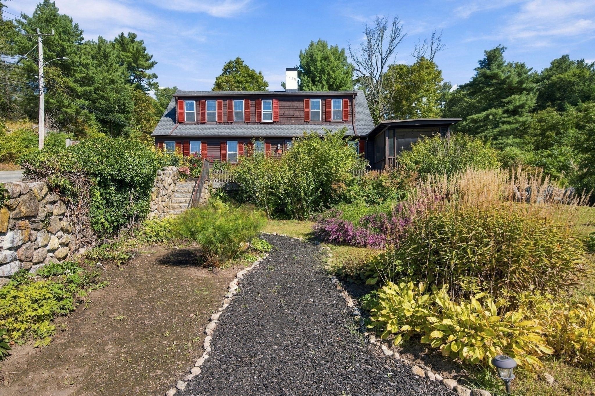 25 Concord St, Gloucester, MA, 25 Concord St, Gloucester, MA Photo #3