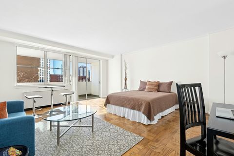 Photo of 6 Whittier Pl #8F, Boston, MA 02114 (MLS # 73471338)