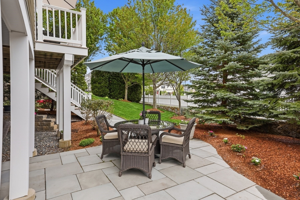 47 Winship Dr, Stoneham, MA Photo #7